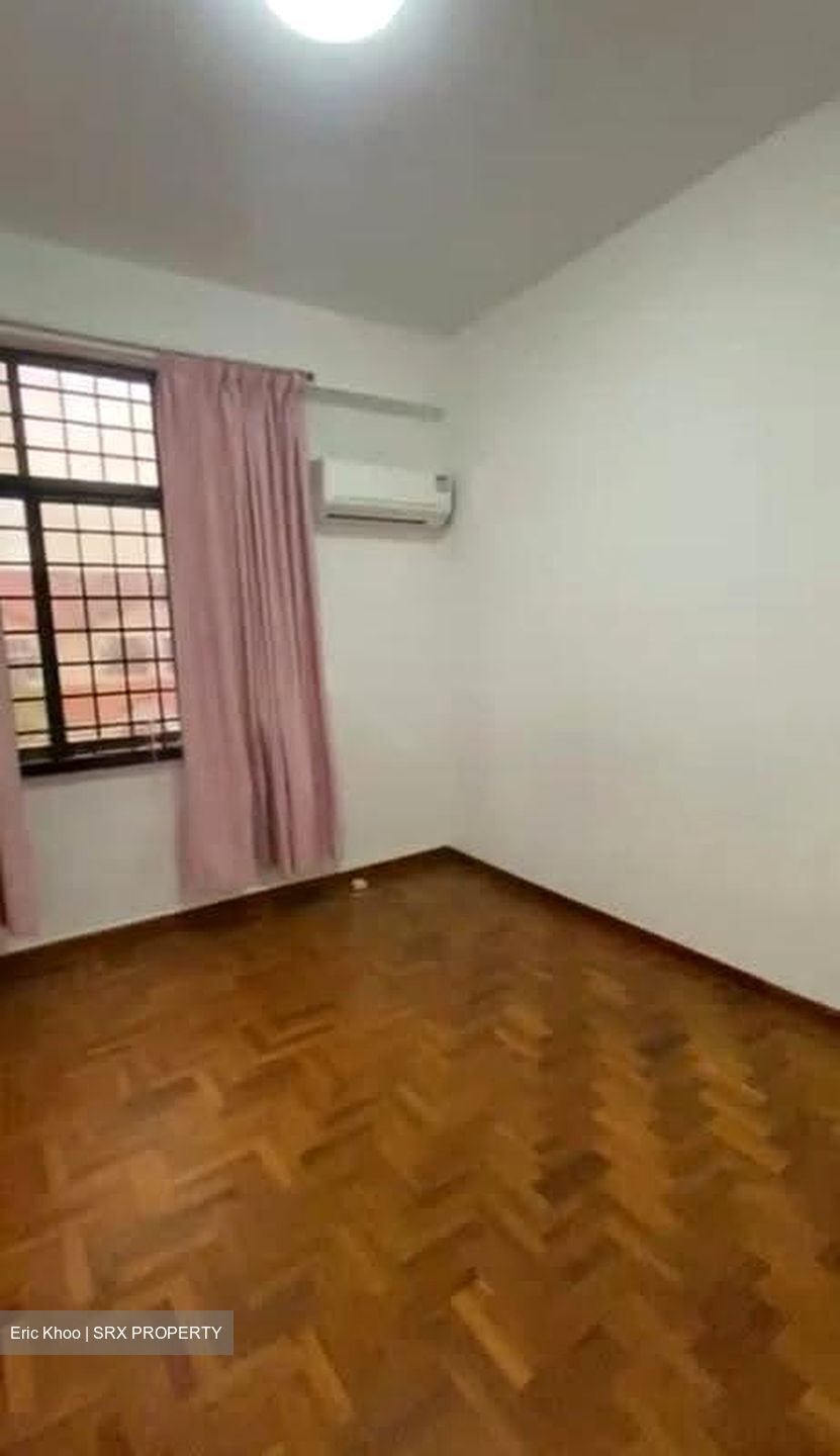 Jalan Haji Salam (D16), Terrace #637351341